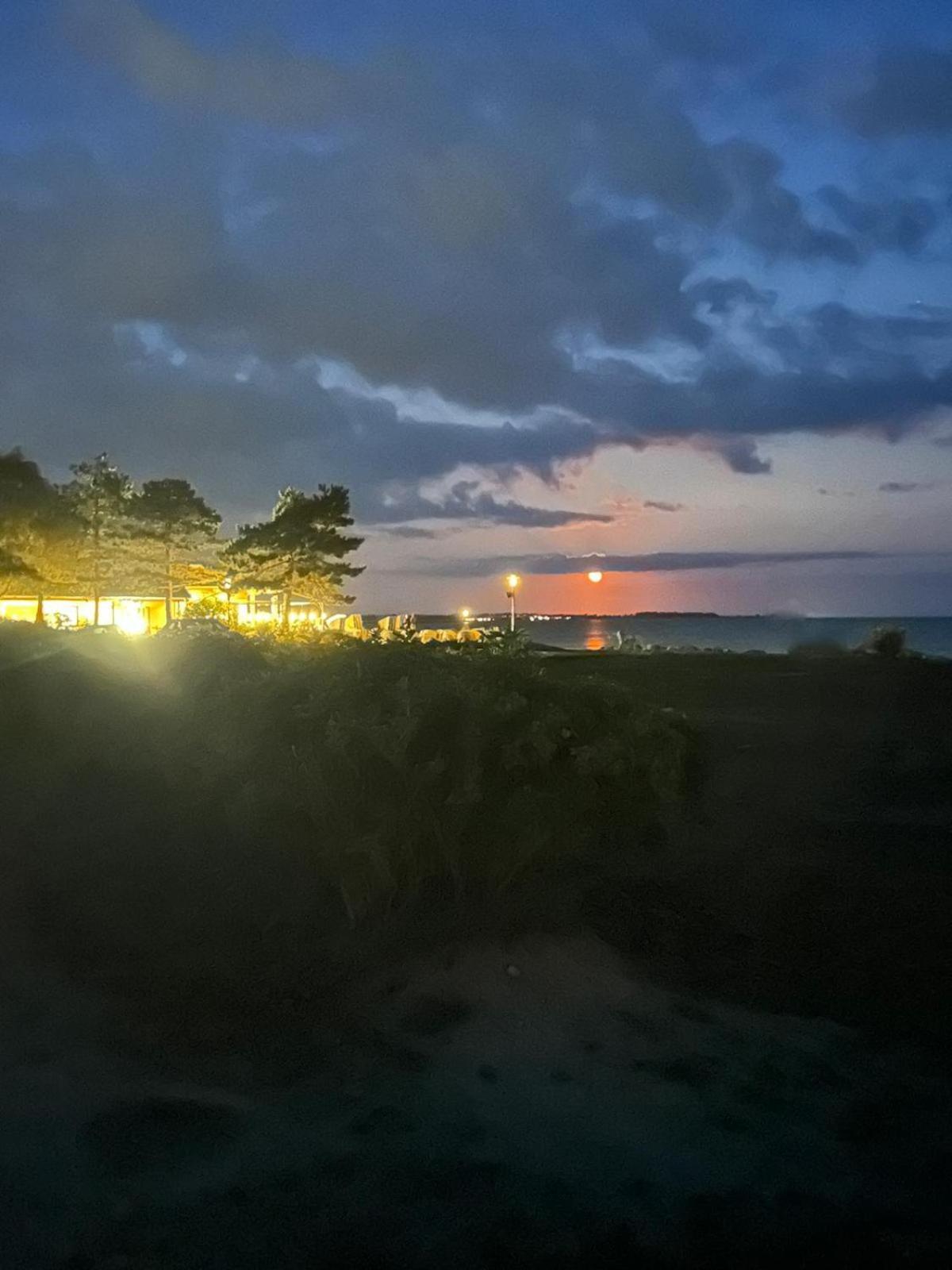 Wohnwagen Auf Dem Wulfenerhals Ca 150M Bis Zum Meer Фемарн Екстер'єр фото